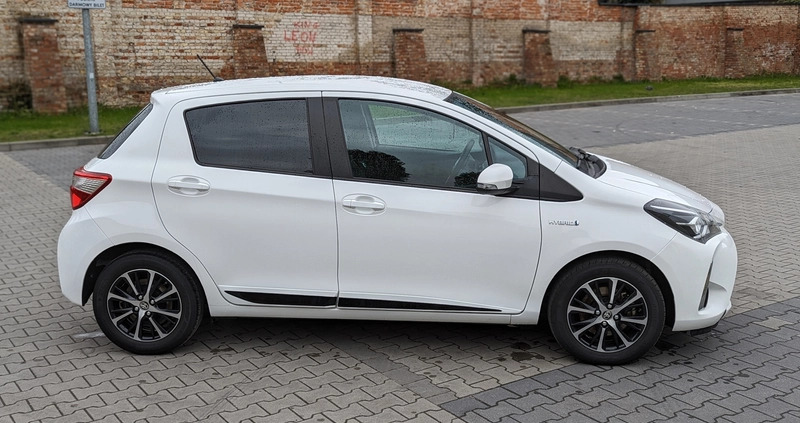 Toyota Yaris cena 61999 przebieg: 36200, rok produkcji 2019 z Krynki małe 781